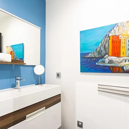Guestready - Cozy 2br In Capucins Apartment